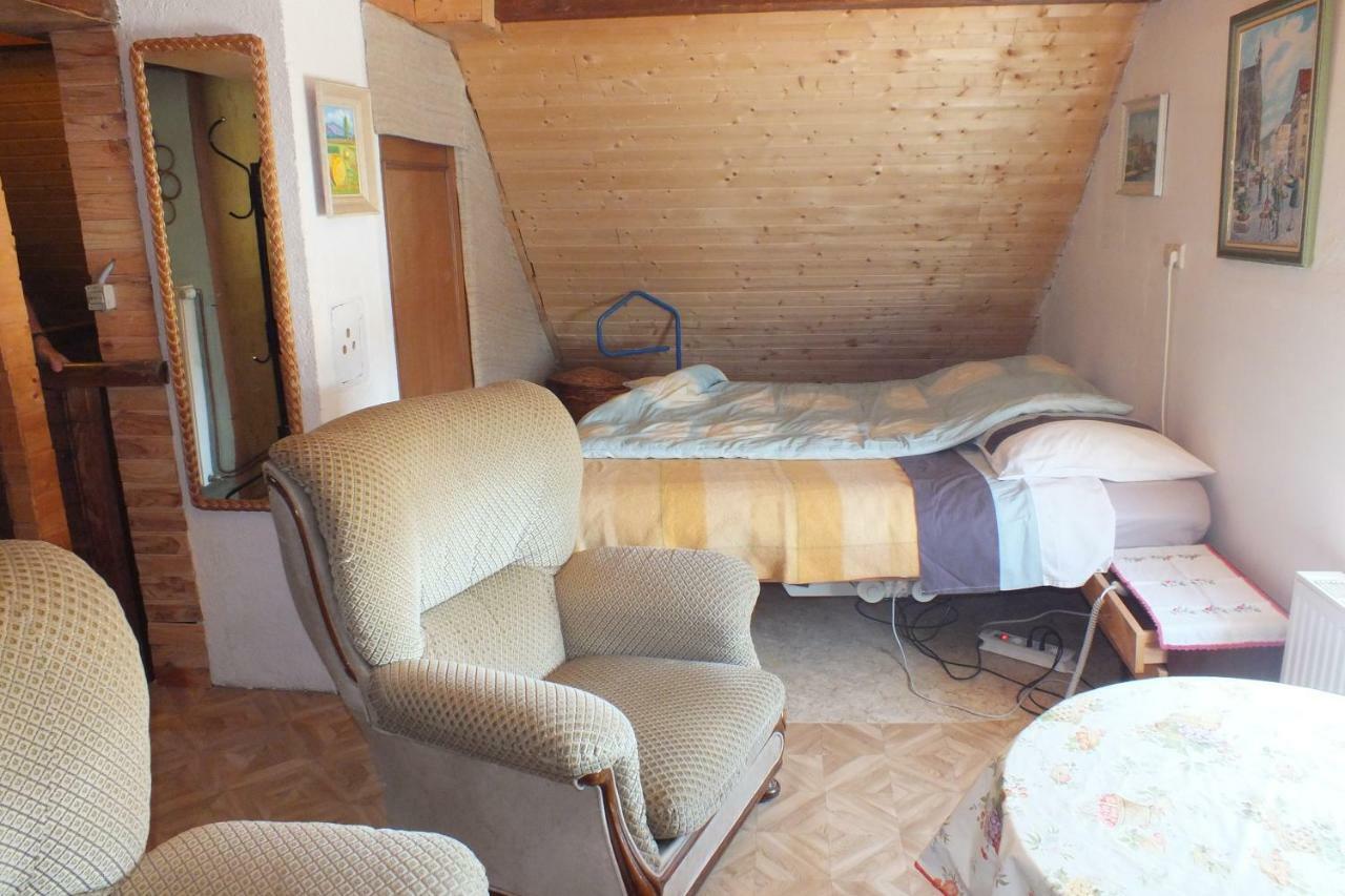 Gite Rustique Sous Combles Merxheim Exterior photo